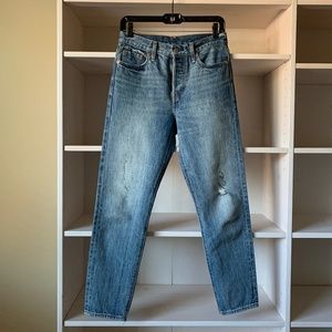 Levi's Wedgie Fit in 26